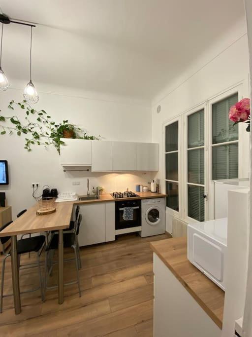 Appartement Proche Plages - Parking Gratuit Menton Bagian luar foto